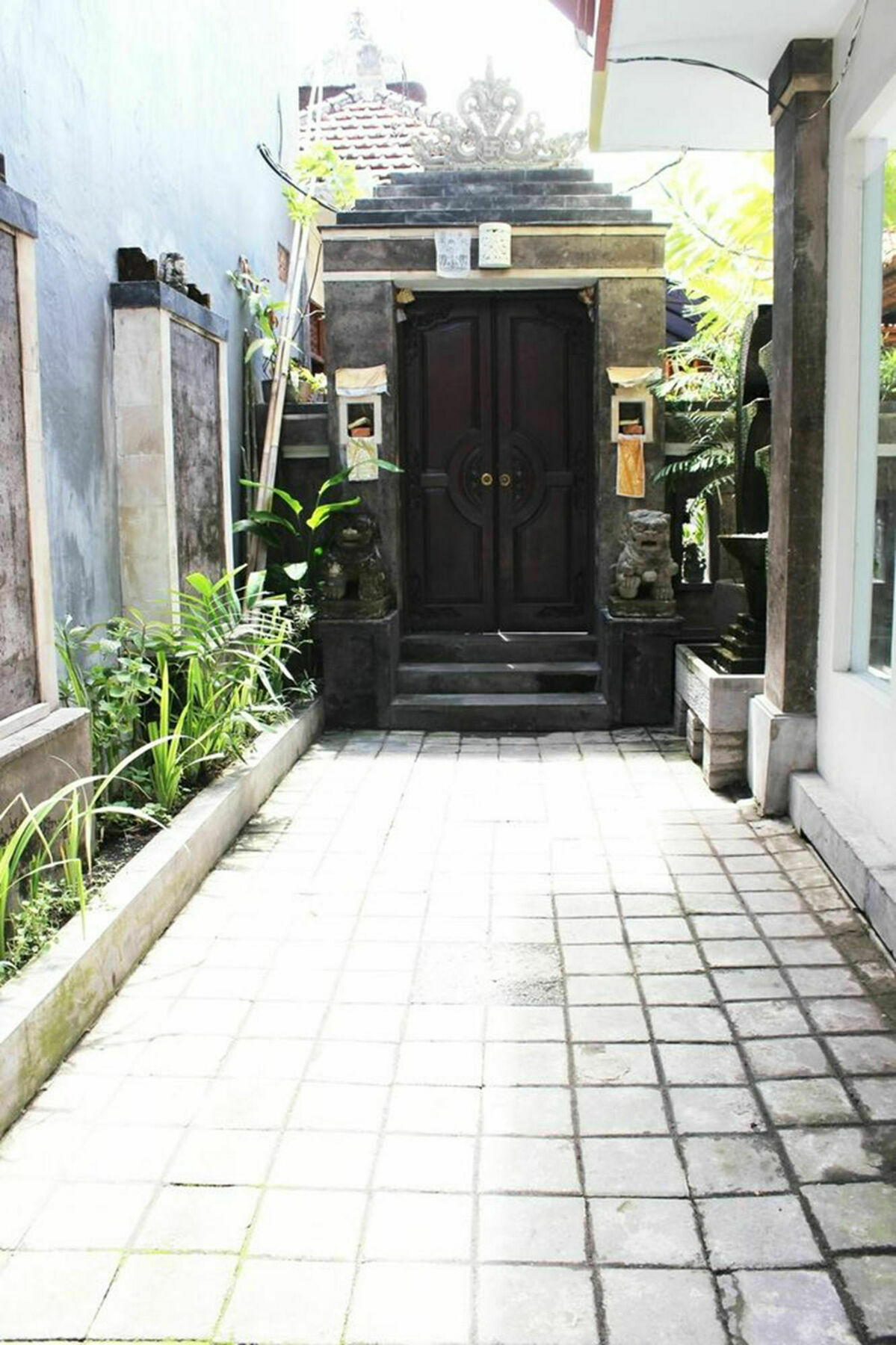 Kuta Beach Hostel Екстериор снимка