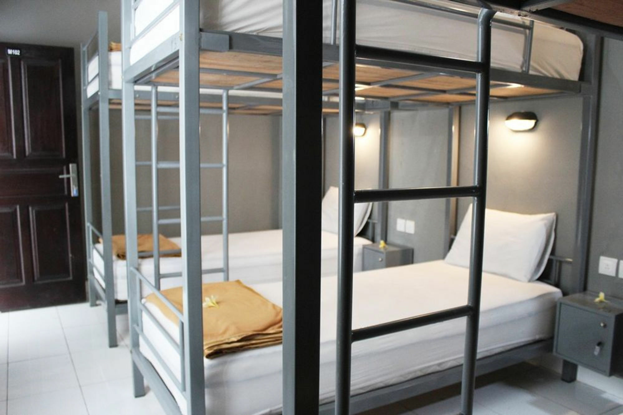 Kuta Beach Hostel Екстериор снимка
